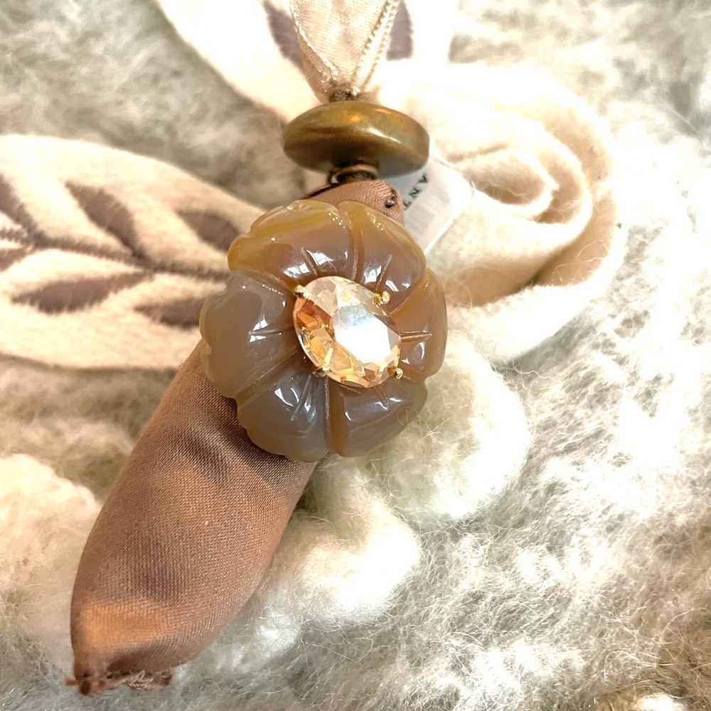 New - fashion ring